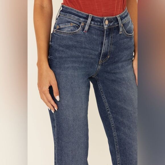 Idyllwind Straight Leg Distressed Jeans in Going Places Dark Medium Wash Size 8 - Picture 7 of 15